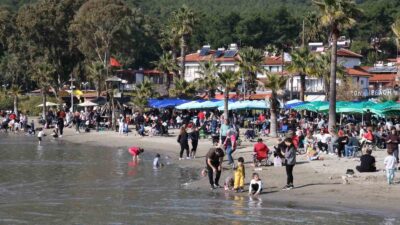 Muğla’nın Ula ilçesine bağlı Akyaka, hafta sonu yazdan kalma bir