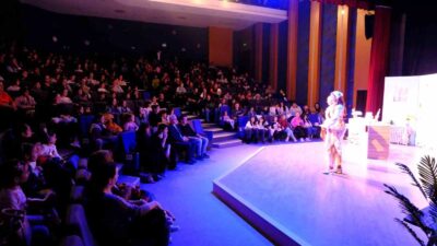 Bodrum Belediyesi Şehir Tiyatrosu tarafından sahnelenen Tin Tin Pasta Evi