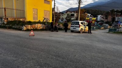 Muğla’nın Fethiye ilçesinde meydana gelen trafik kazasında, 15 yaşındaki motosiklet