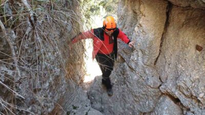 Muğla’nın Menteşe ilçesinde bulunan Değirmendere Kanyonu’nda yürüyüş yapan vatandaşlar, kanyon