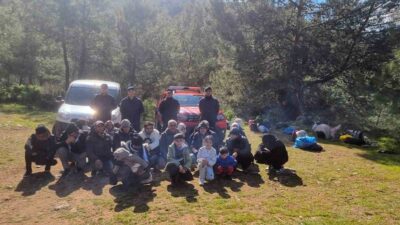 Muğla’nın Fethiye ilçesi Kayaköy mevkii kara üzerinde 8’i çocuk olmak