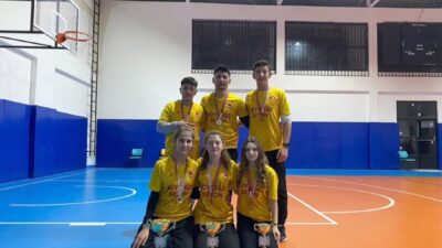 Muğla’nın Köyceğiz ilçesi Naip Hüseyin Anadolu Lisesi Floor Curling Kız