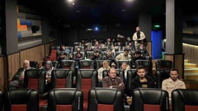 Muğla’nın Köyceğiz ilçesinde Müftülüğün organizesiyle getirilen ‘Hep 33 Yaşında’ filmi