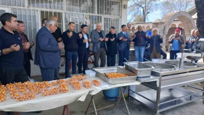 Muğla’nın Köyceğiz ilçesinde Şehit Seyhan Yılmaz için Beyobası Mahallesi’nde lokma