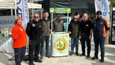 Muğla’nın Datça ilçesinde, Badem Çiçeği Festivaline katılan vatandaşlar orman yangınlarına