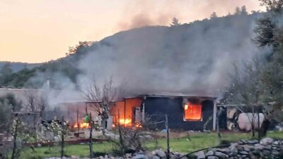 Muğla’nın Bodrum ilçesinde bir ikamette çıkan yangın, itfaiye ve vatandaşların