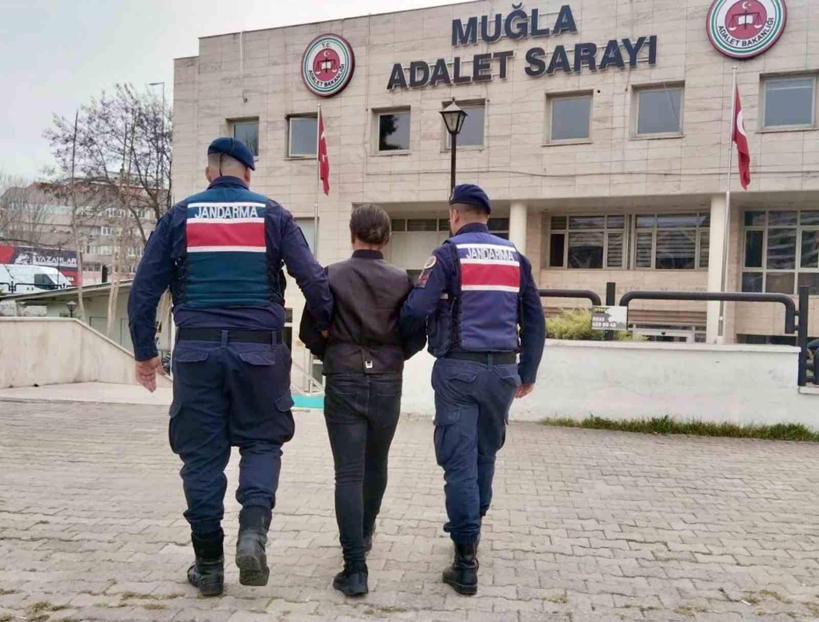 14 ayrı suçtan kesinleşmiş hapis cezası bulunan şahıs yakalandı Muğla İl Jandarma Komutanlığınca