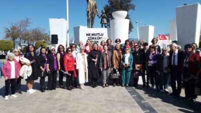 8 Mart Dünya Kadınlar Günü nedeniyle Fethiye’de çelenk sunma töreni