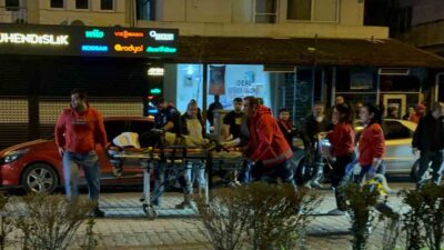 Fethiye’nin Pazaryeri Mahallesi Süleyman Demirel Bulvarı’nda meydana gelen trafik kazasında,