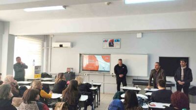 Muğla’nın Köyceğiz ilçesinde Fen Lisesi bünyesinde açılan Geleceğin Sınıfı Laboratuvarı’nda