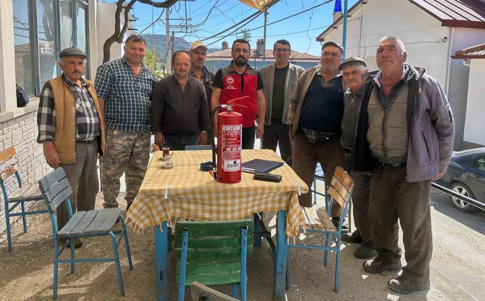 Arıcılara ‘Yangın tüpü’ uyarısı Türkiye’de en fazla arı