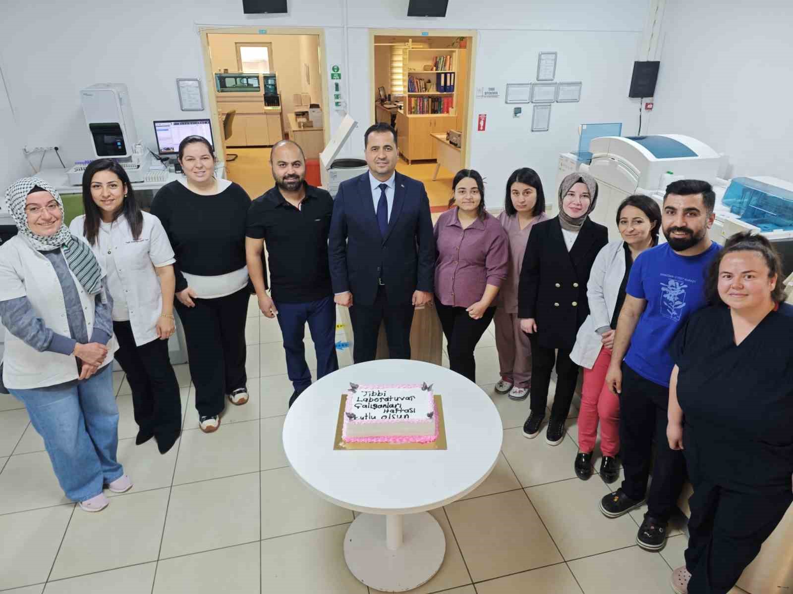 Menteşe Devlet Hastanesi’nde Tıbbi Laboratuvar Çalışanları Haftası kutlandı 21-27 Nisan Tıbbi Laboratuvar
