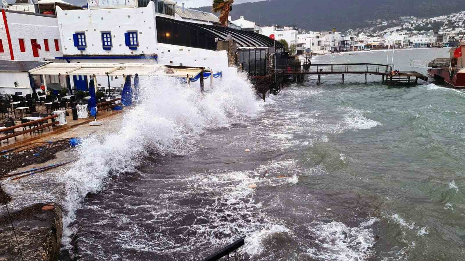 Bodrum-Kaş arası fırtına uyarısı yapıldı Meteoroloji 4. Bölge Müdürlüğü