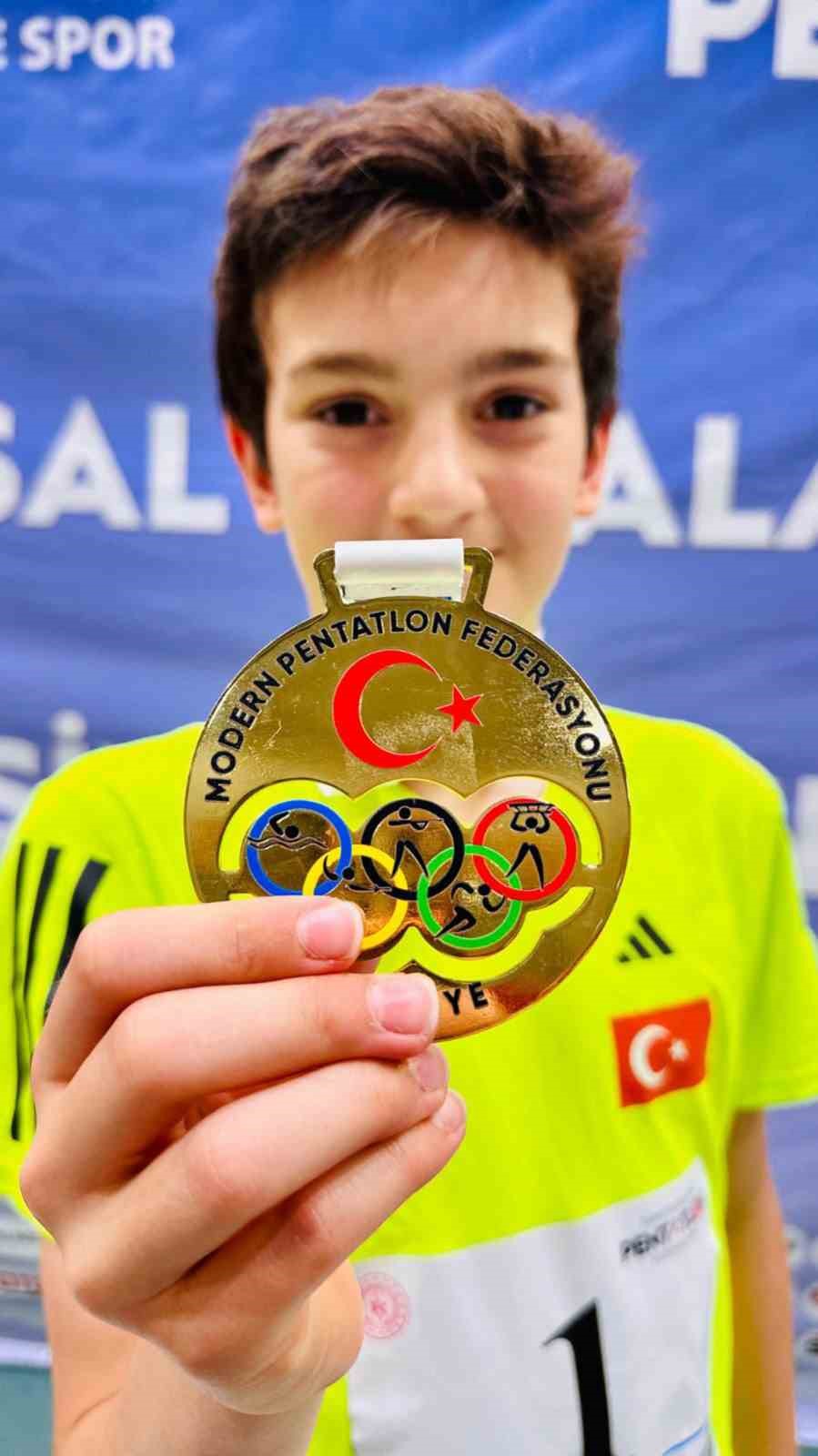 Büyükşehir sporcusu, üç şampiyonada da zirveyi bırakmadı Muğla Büyükşehir Belediyesi Spor