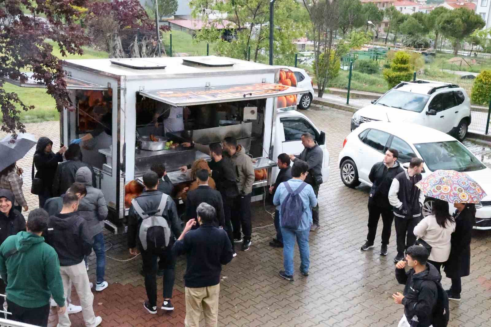 Merhum Gazeteci Erdan anısına mevlit ve lokma hayrı Muğla Sıtkı Koçman Üniversitesi