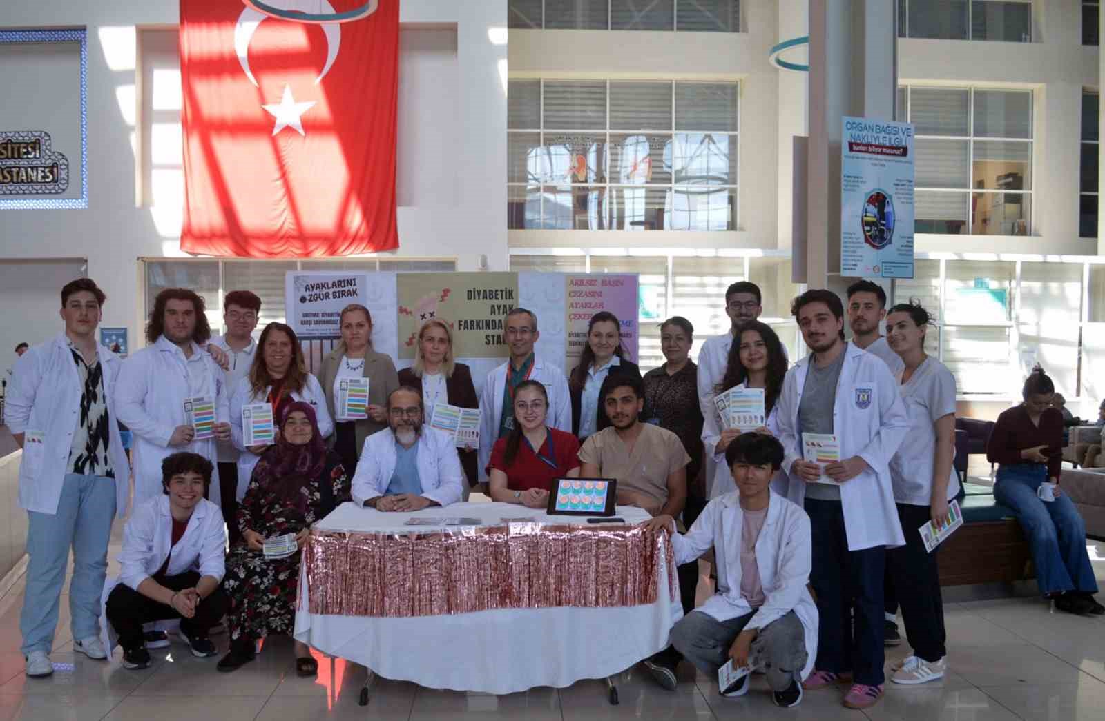Muğla EAH’ta diyabetik ayak farkındalık standı Muğla Eğitim ve Araştırma