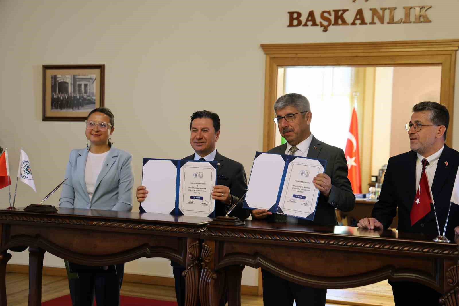 Muğla’da topraksız tarım uygulamaları için protokol Muğla Büyükşehir Belediyesi ile