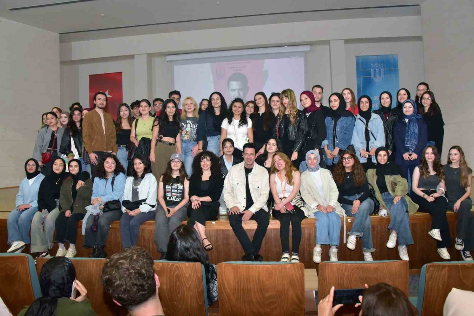 Pop müziğin önemli ismi Keremcem MSKÜ’lü öğrencilerle buluştu Muğla Sıtkı Koçman Üniversitesi
