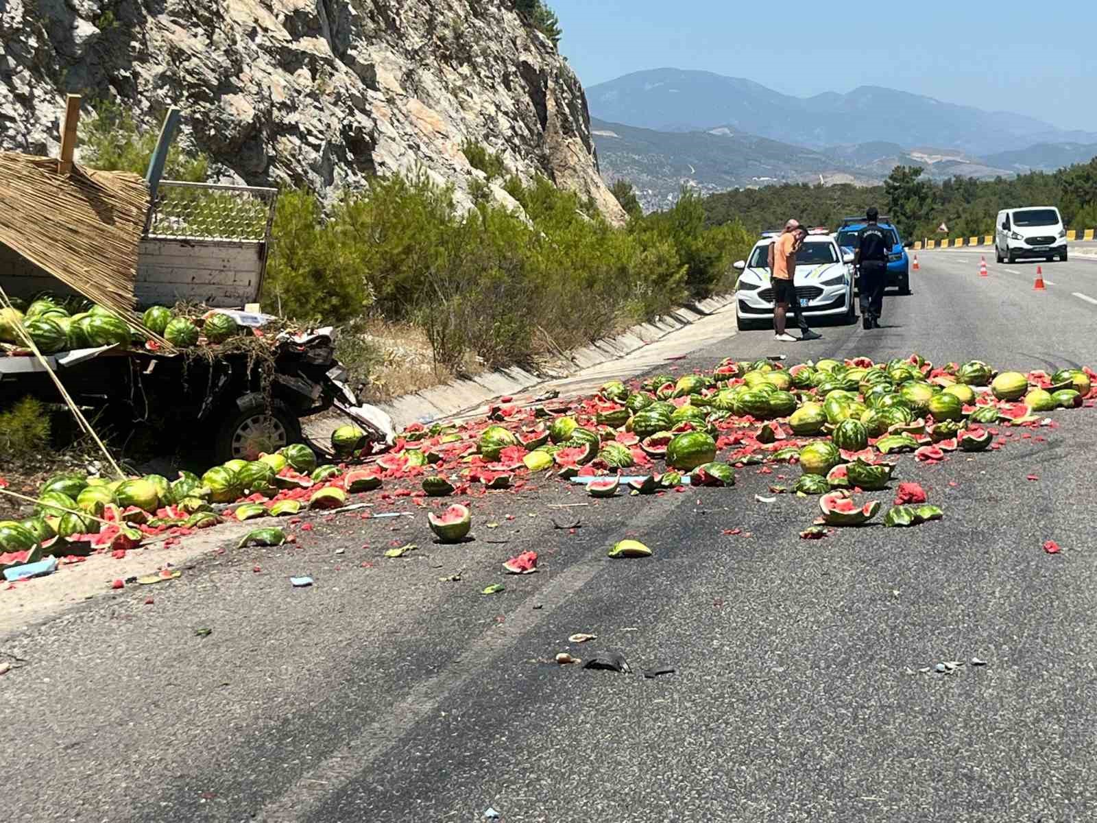 Milas Boğa Yokuşu’nda trafik kazası: 2 yaralı Muğla’nın Milas ilçesi Boğa