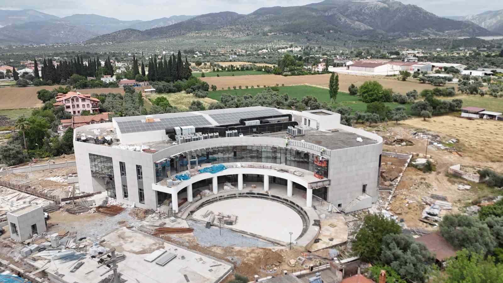 Milas Kültür Merkezi’nin yüzde 77’si tamamlandı Kültür ve sanat yatırımlarına