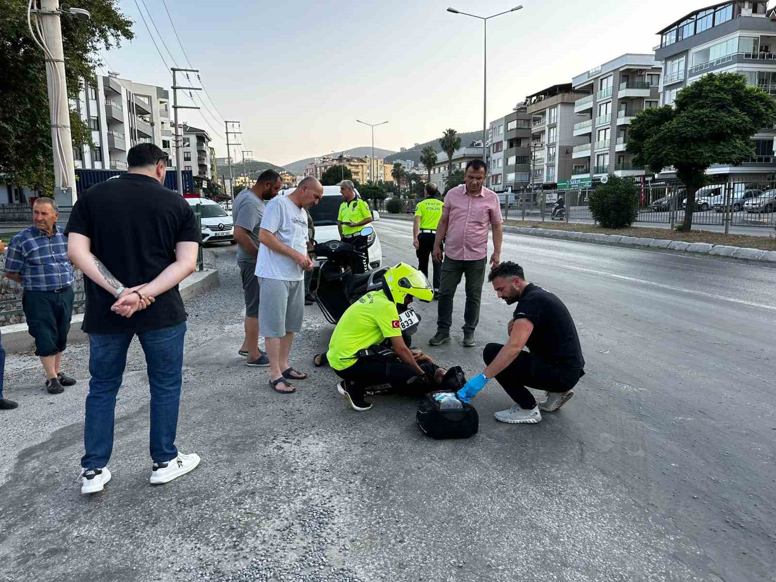 Milas’ta otomobil ile motosiklet çarpıştı: 1 yaralı Muğla’nın Milas ilçesinde otomobil