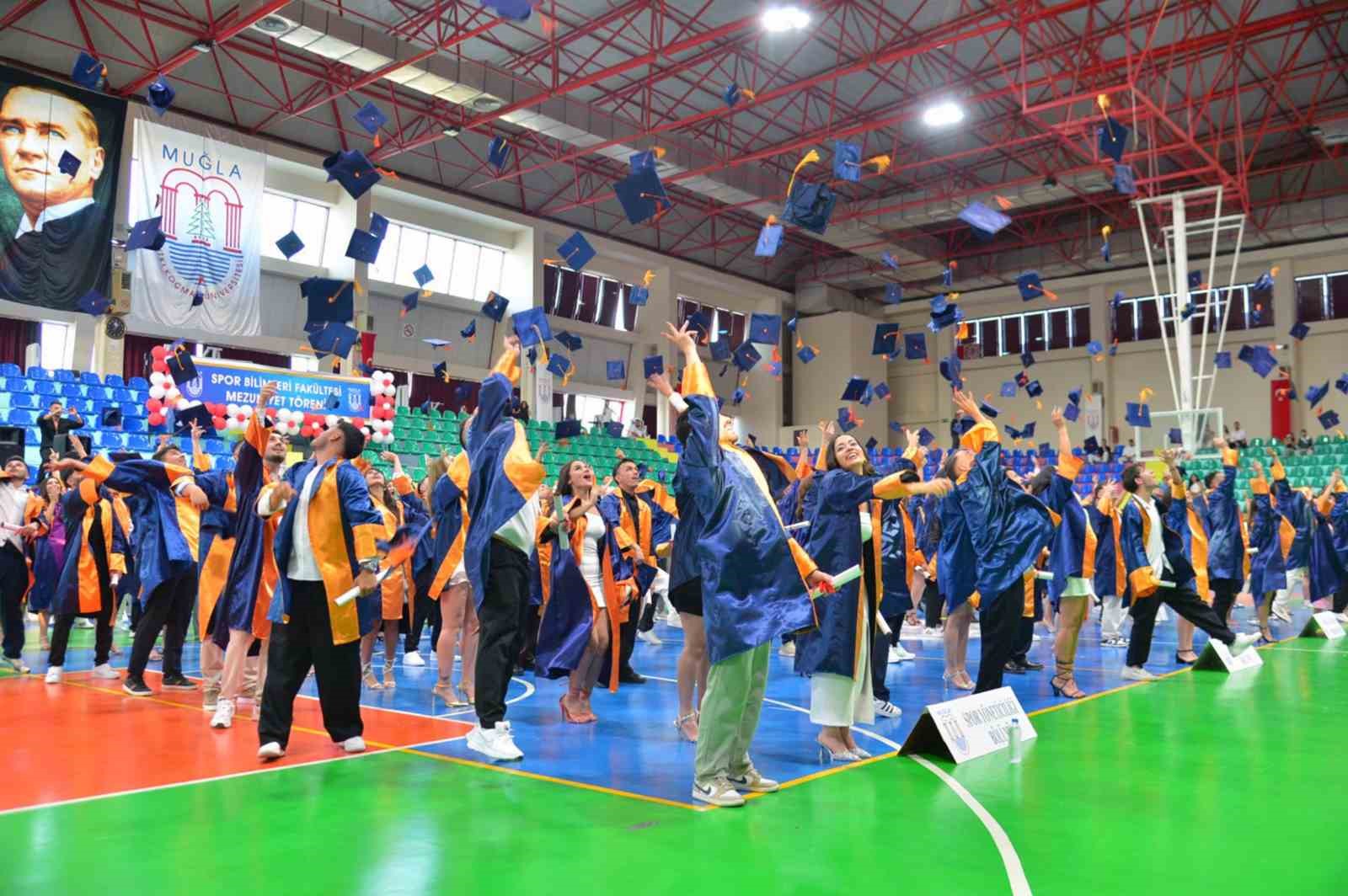 MSKÜ Spor Bilimleri Fakültesinde mezuniyet töreni Muğla Sıtkı Koçman Üniversitesi