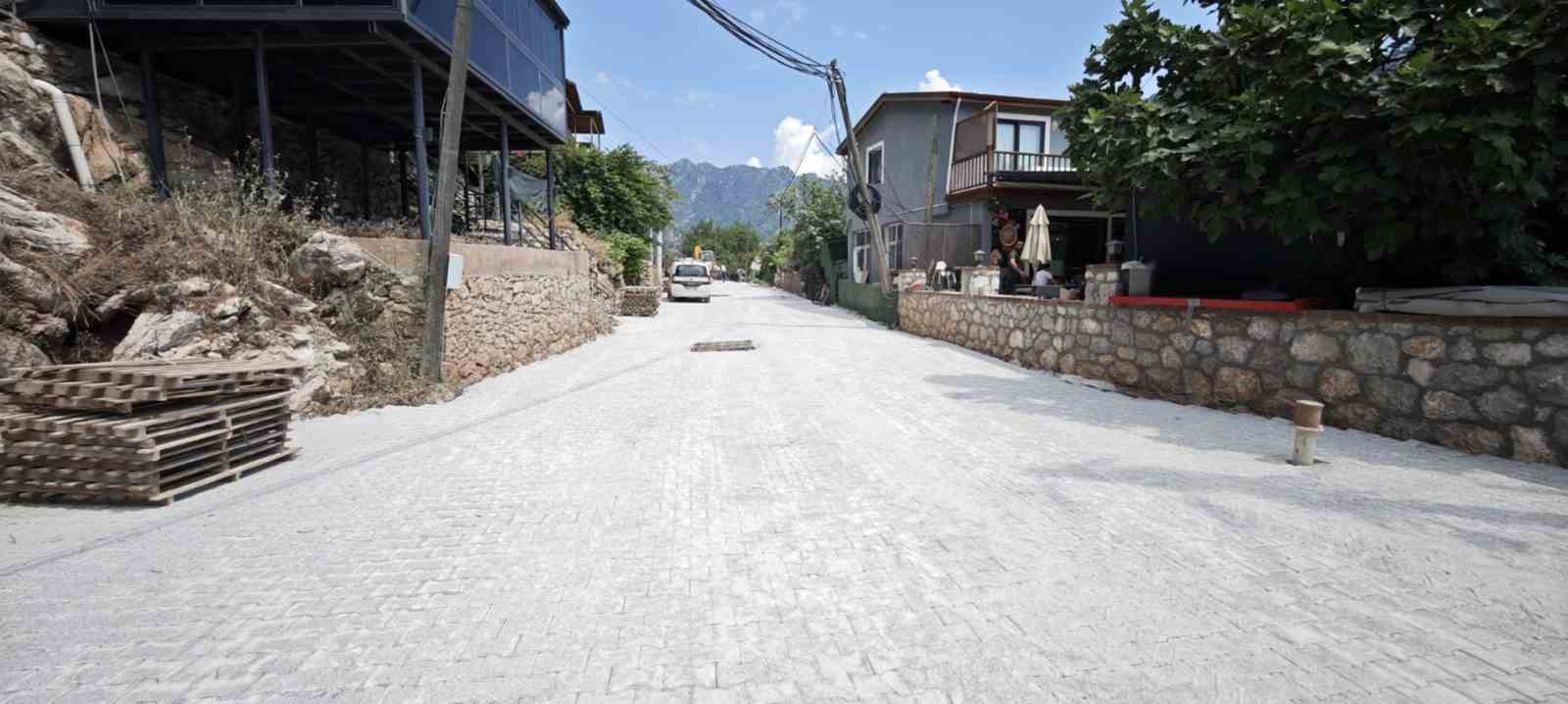 Muğla Büyükşehir’den Marmaris Orhaniye’de 13 milyon 800 bin liralık yol yatırımı Muğla genelinde son bir