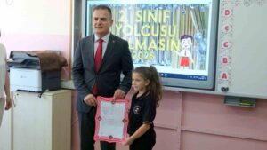 Muğla’da 163 bin öğrenci karne sevinci yaşadı