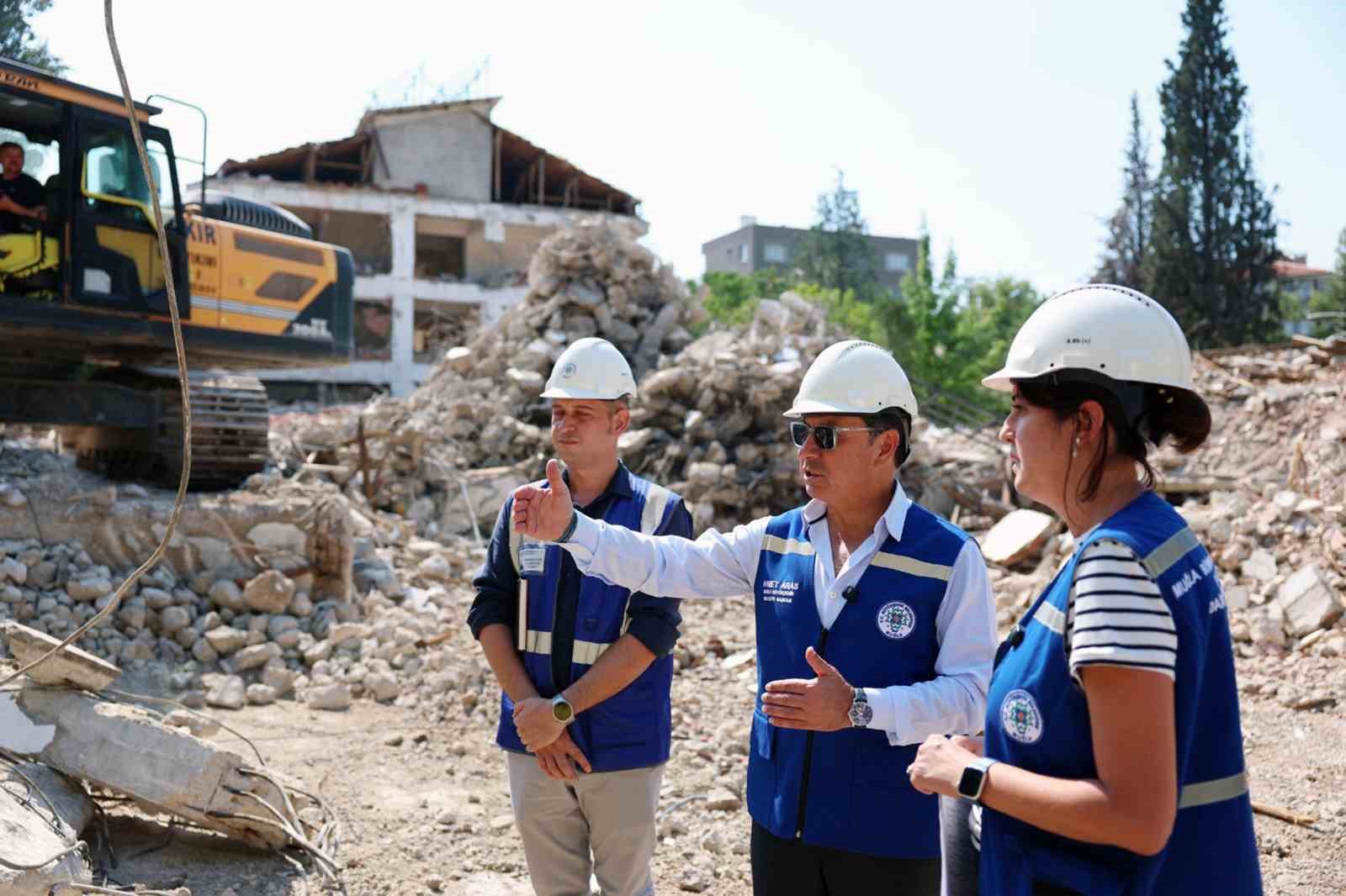 Başkan Aras, Huzurevi yenileme çalışmalarını inceledi Kıyı Ege Belediyeler Birliği