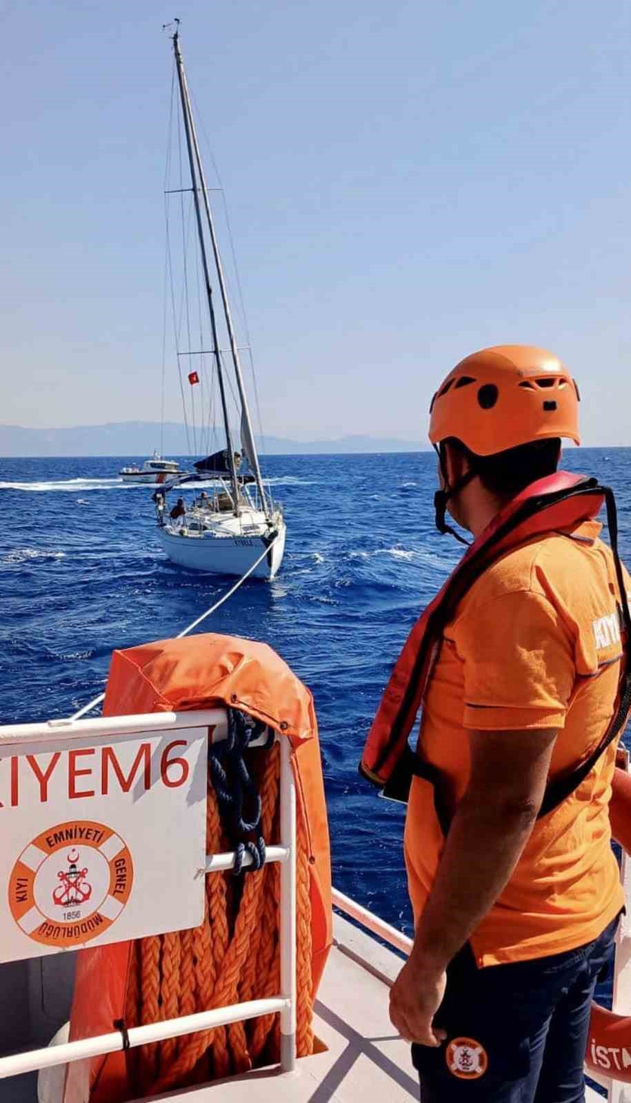 Bodrum Karaada’da sürüklenen tekne kurtarıldı Muğla’nın Bodrum ilçesi Karaada