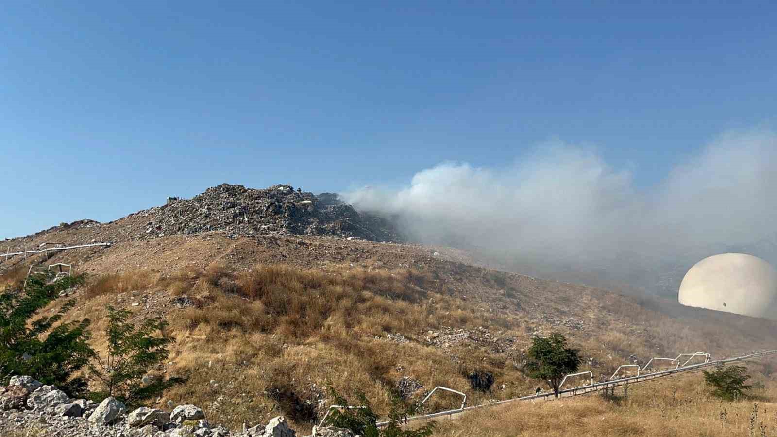 Çöplük yangını kontrol altına alındı Muğla’nın Menteşe ilçesinde bulunan