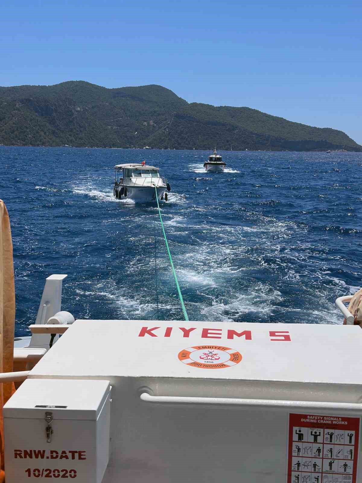 Fethiye’de arızalanan ve sürüklenin tekne kurtarıldı Muğla’nın Fethiye Turunçpınarı koyu