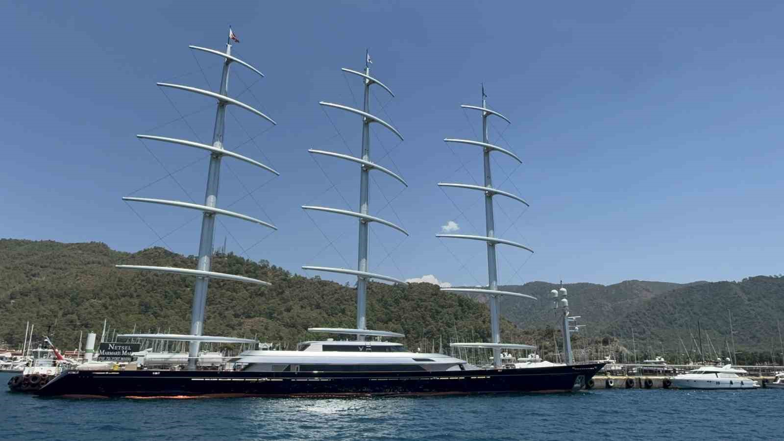 Milyarlık ‘Maltese Falcon’ Marmaris’te milyonluk yakıt ikmali yaptı Dünyanın en büyük ve