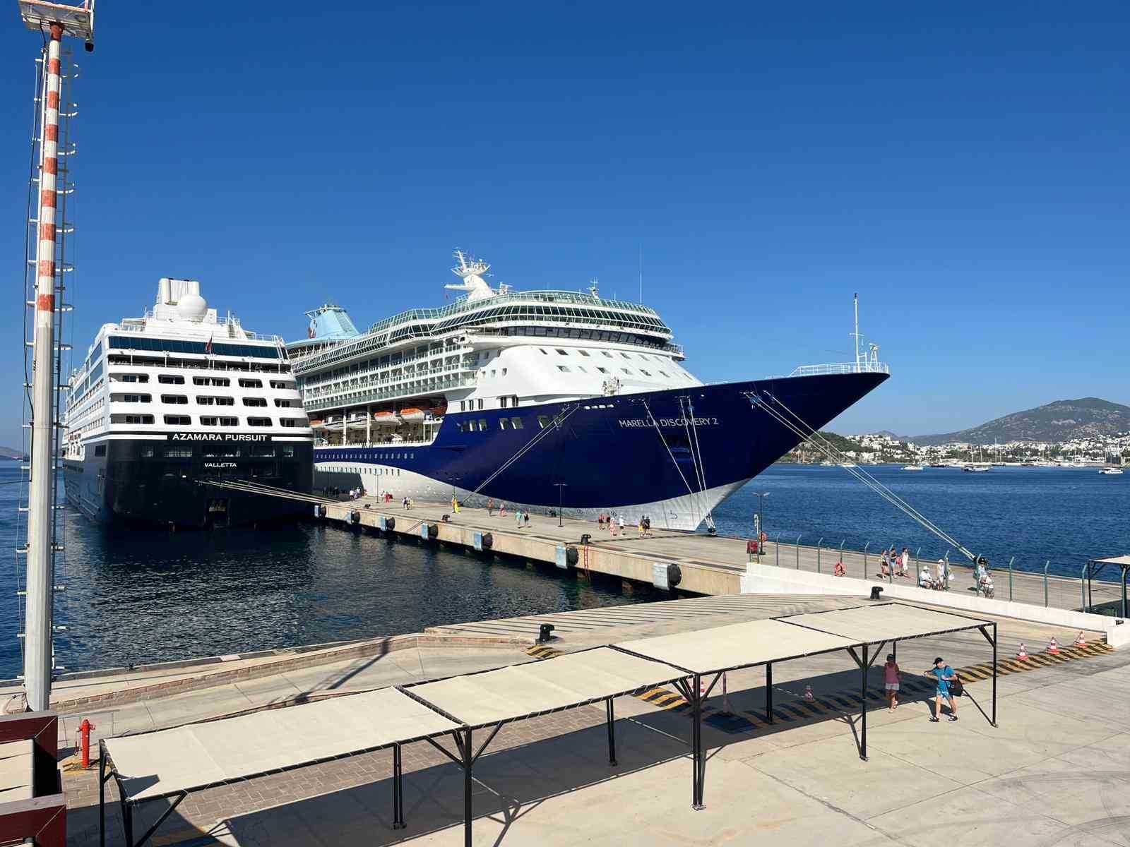 Bodrum’a 2 gemi ile 2 bin 609 turist geldi Muğla’nın Bodrum ilçesine gelen