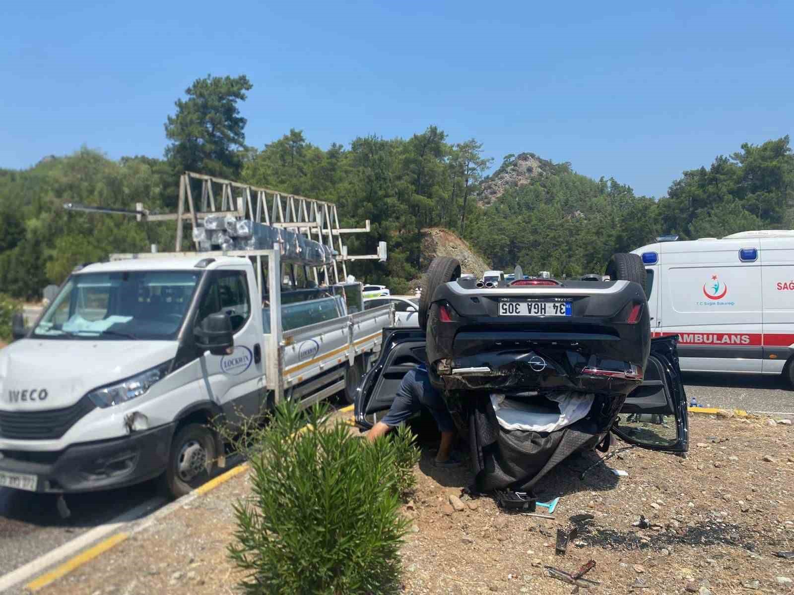 Muğla’nın Marmaris ilçesinde kamyonet
