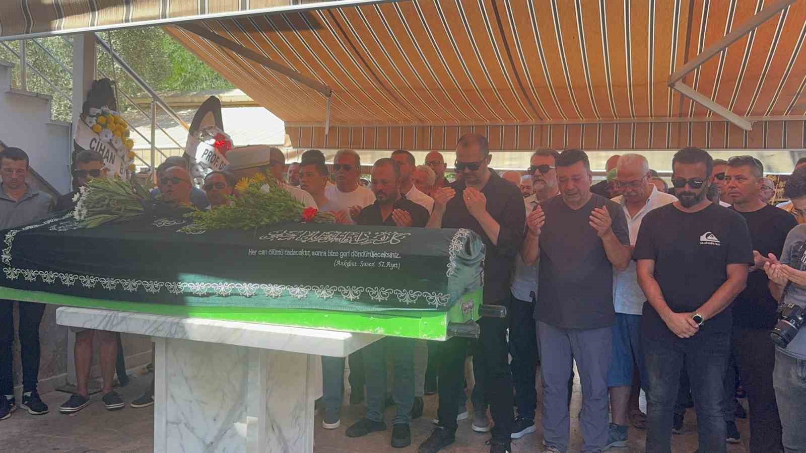 Marmaris’te motosiklet kazasında hayatını kaybeden Arda Kara toprağa verildi Muğla’nın Marmaris ilçesinde meydana