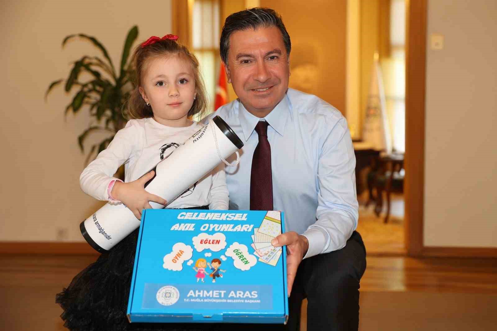 Büyükşehir’den öğrencilere büyük destek Muğla Büyükşehir Belediyesi öğrencilere