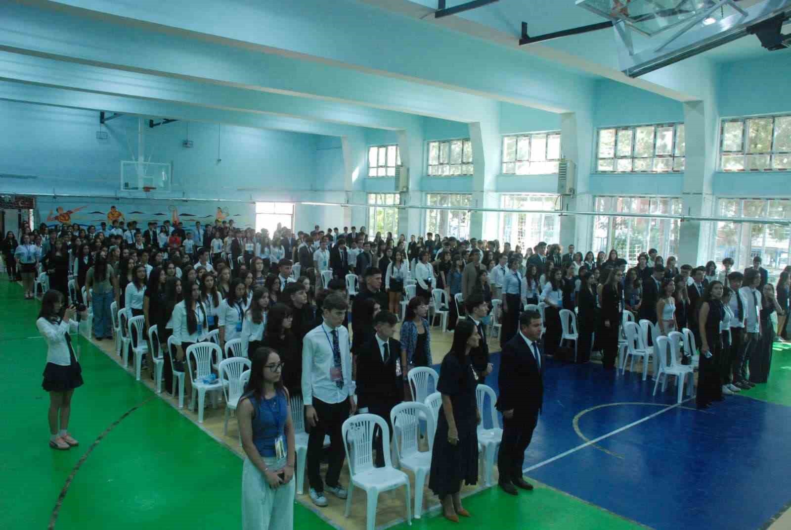 Menteşe Anadolu Lisesi’nin ev sahipliğinde düzenlenen Model United Nations (MUN)