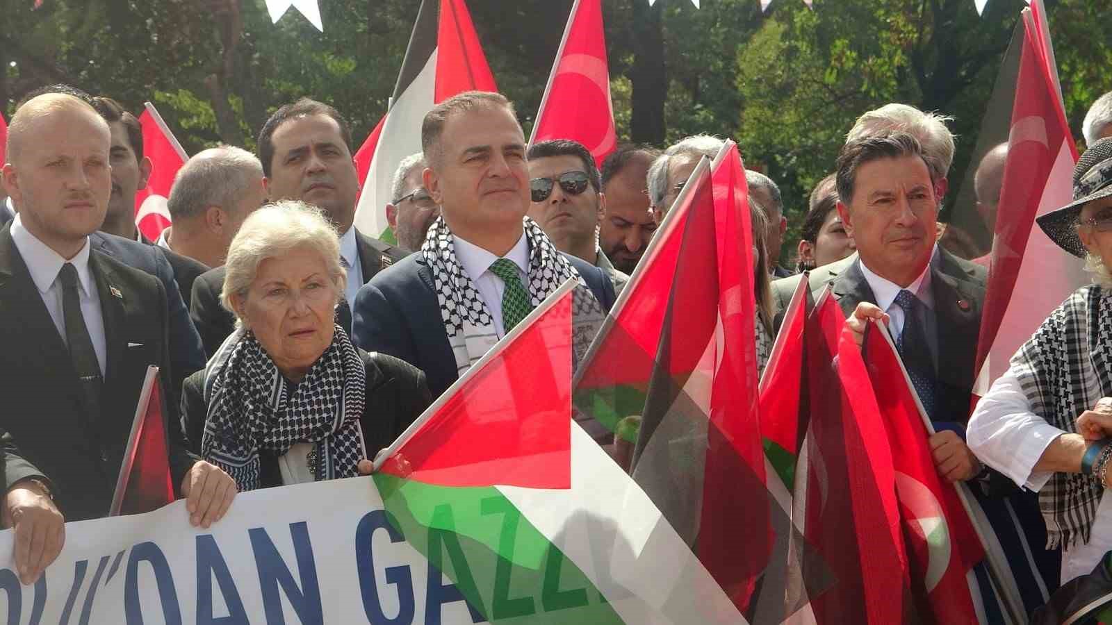 Muğla Valiliği öncülüğünde, Gazze’ye insani yardım götürmek üzere yola çıkan