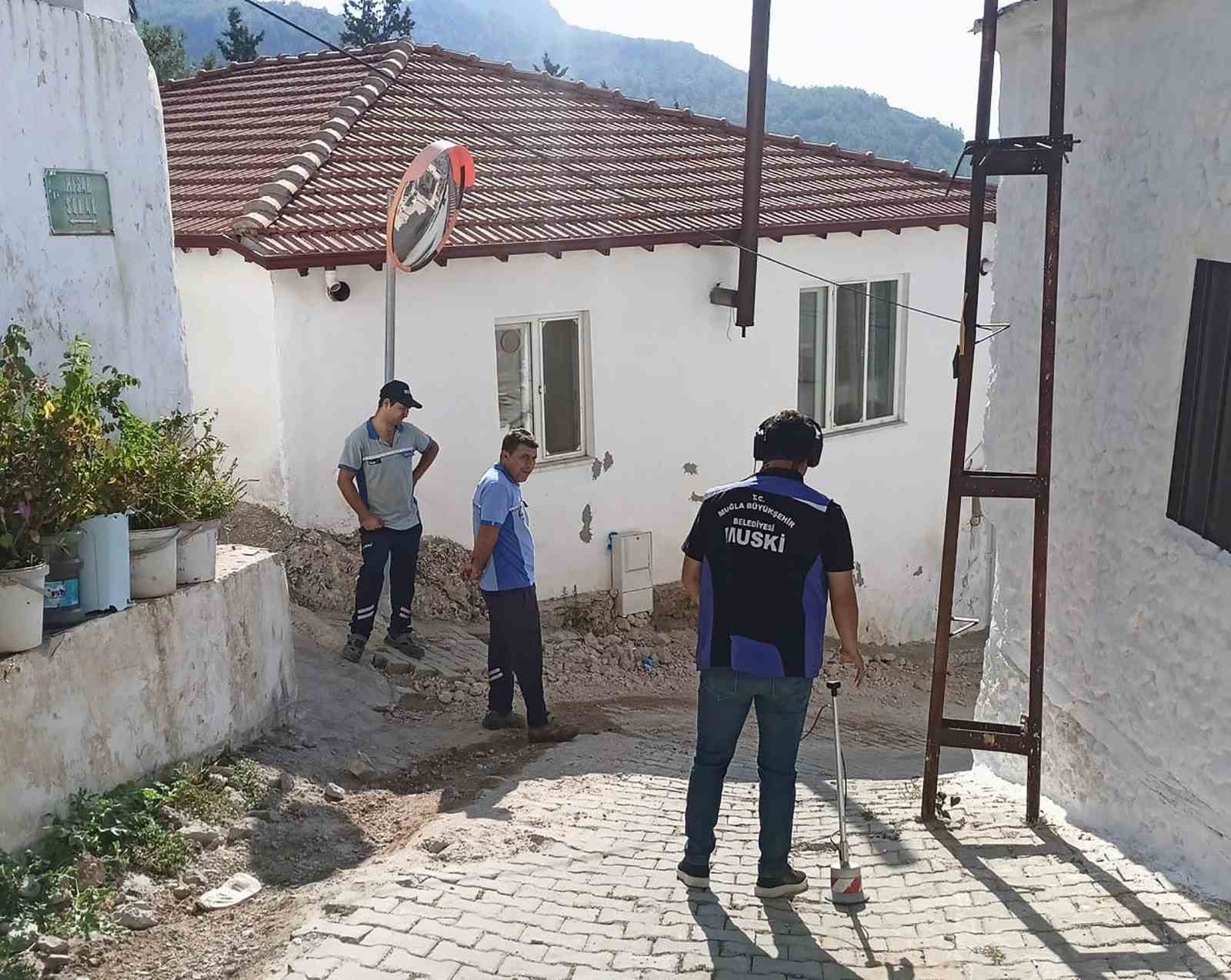 MUSKİ ekipleri kayıp kaçakla mücadele kapsamında büyük önem taşıyan akustik
