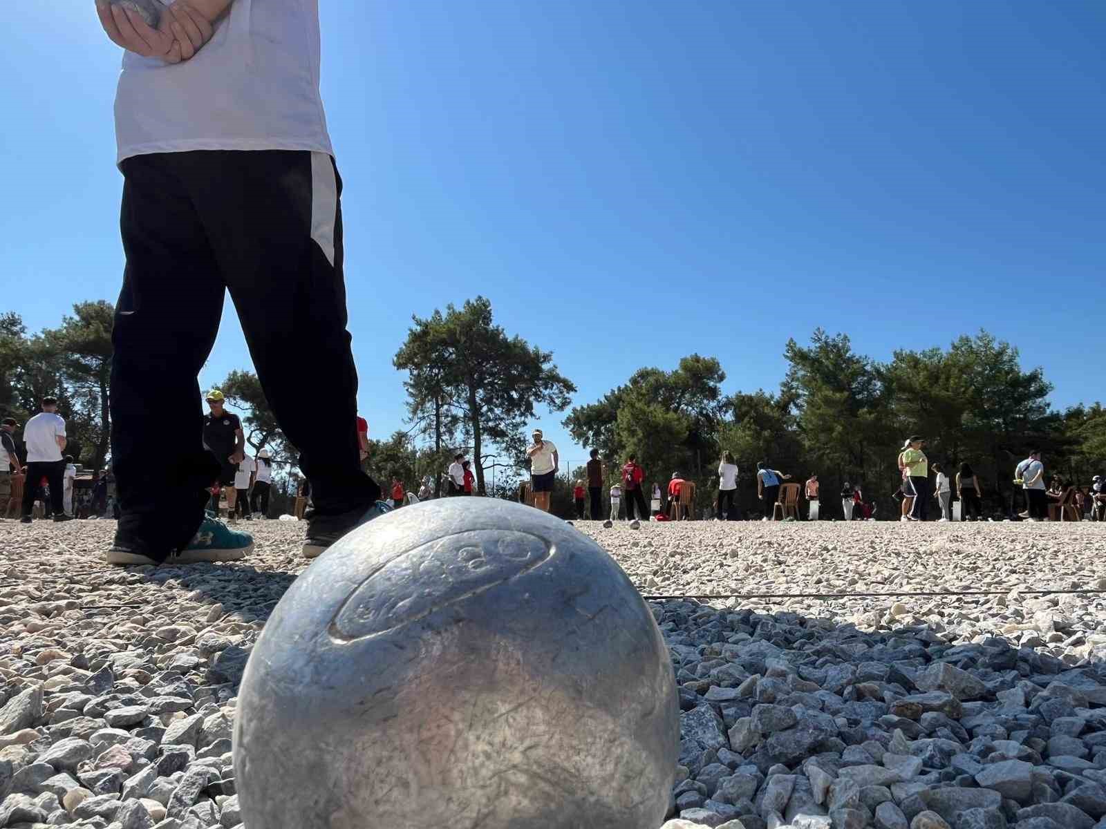 Türkiye’nin dört bir yanından gelen en iyi bocce sporcuları, Türkiye