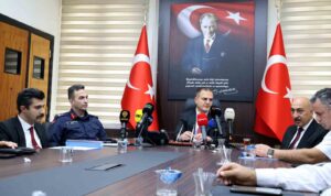 Muğla Valisi Dr. İdris Akbıyık, Ekim ayı ‘Medya Buluşma’ toplantısında