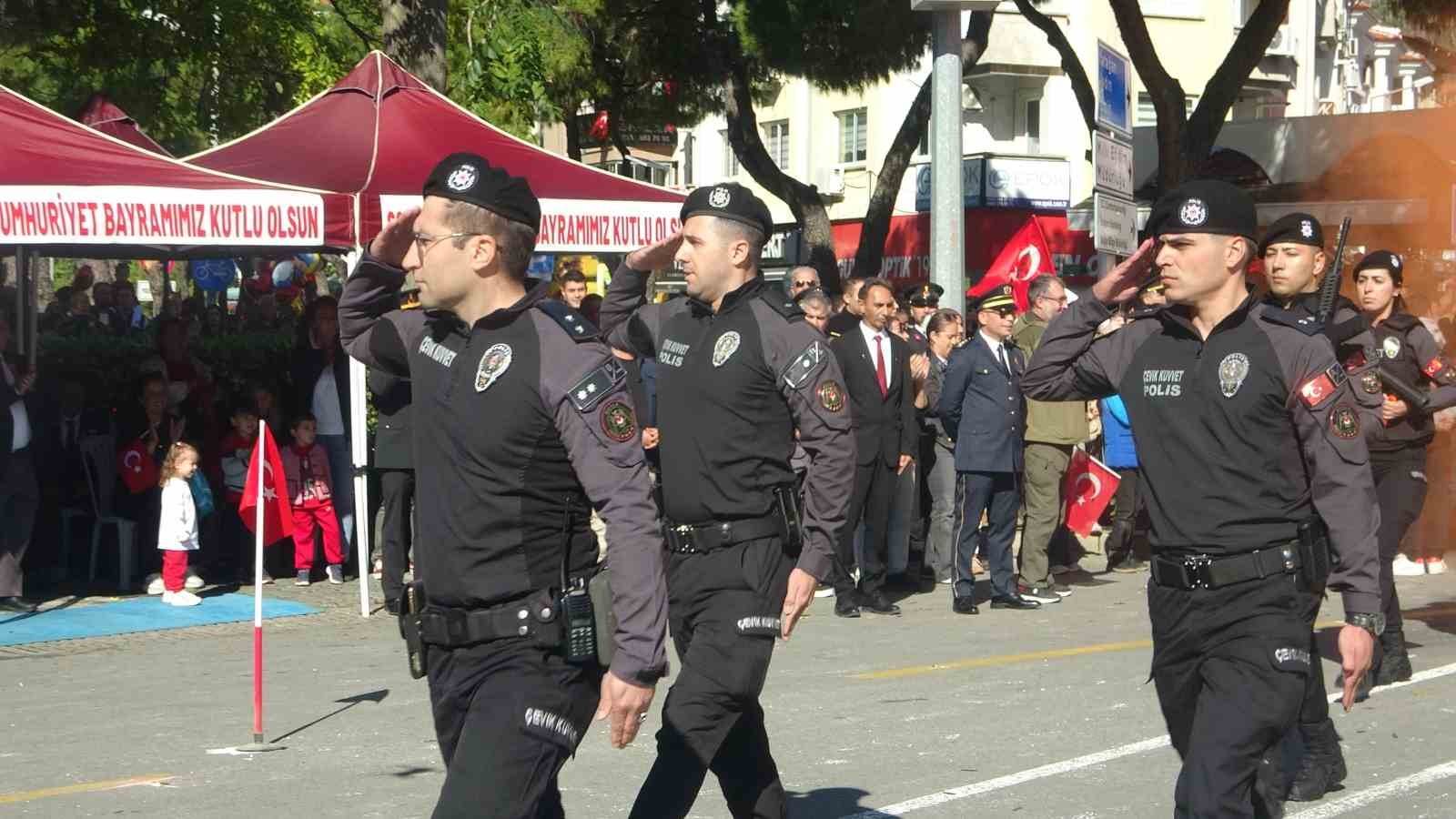 MUĞLA (İHA) – Muğla’da Cumhuriyet’in kuruluşunun 102. yıl dönümü, Cumhuriyet