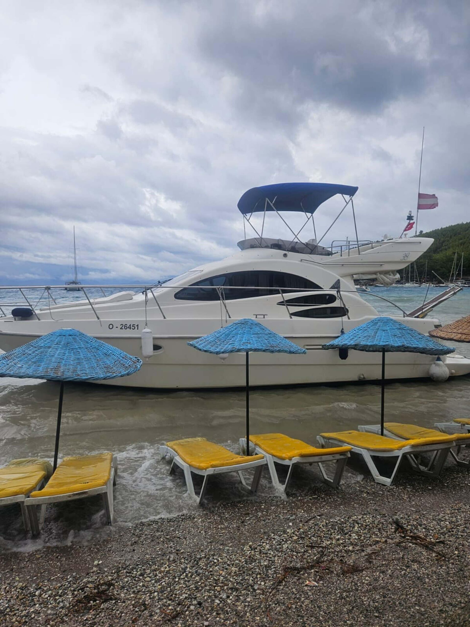 Cavit AKGÜN/MUĞLA, (DHA)- MUĞLA'nın Gökova Körfezi'nde sabah saatlerinde etkisini gösteren