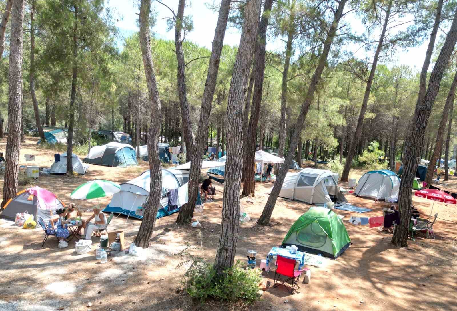 Muğla’nın sakin kenti Akyaka’da bulunan Gökova Konaklamalı Orman Kampı, yapılan