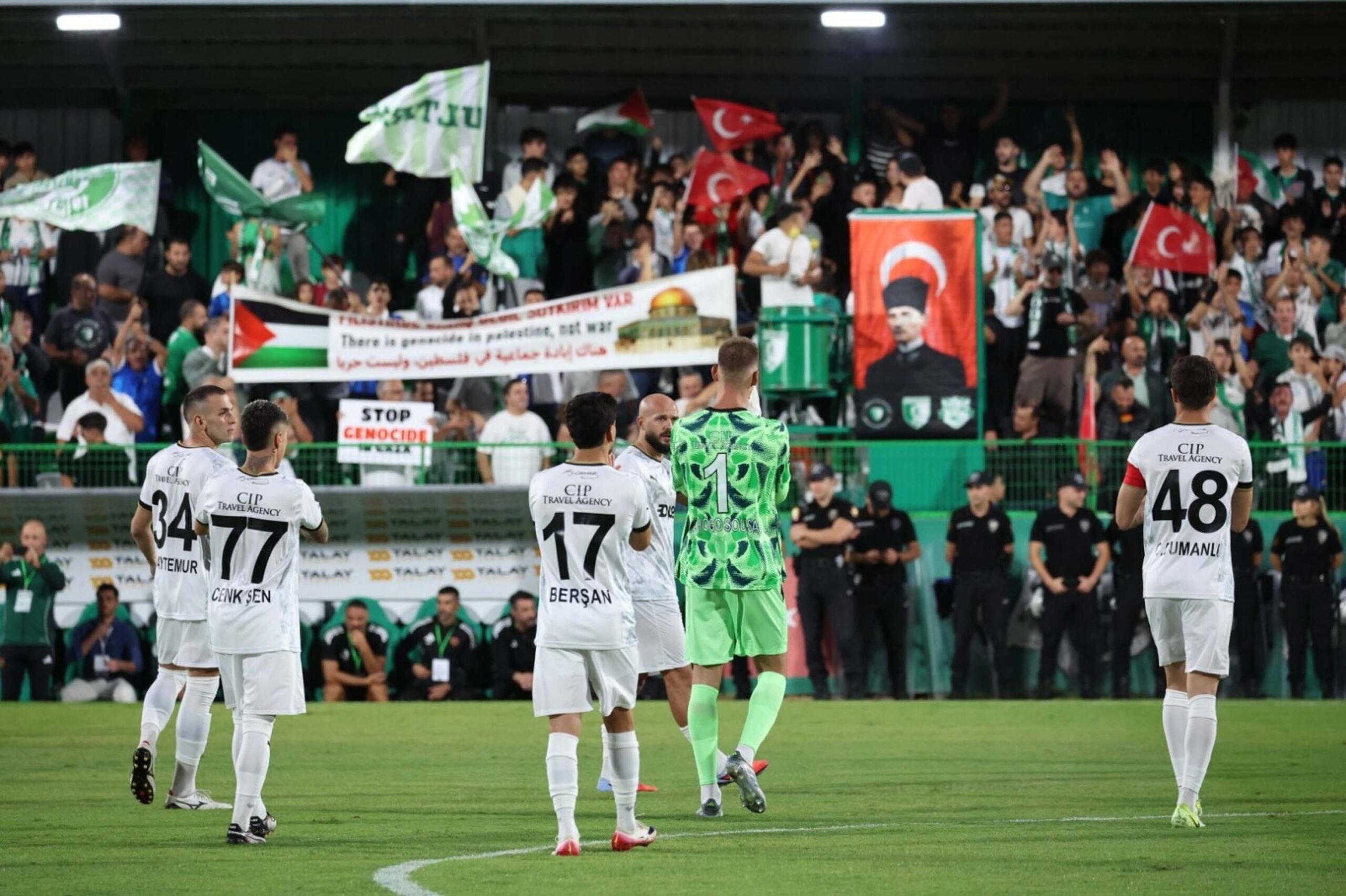 BODRUM, (DHA) - 1'inci Lig'de milli ara öncesinde evinde düşme