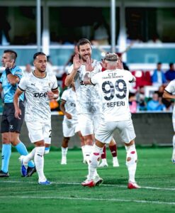 BODRUM, (DHA)- 1'nci Lig'de milli araya 20 puanla zirvede giren