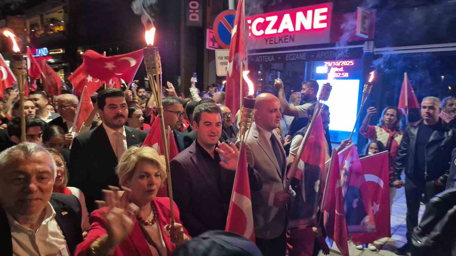 Muğla’nın Bodrum ilçesinde gerçekleştirilen Cumhuriyet Bayramı kutlama programı kapsamında, Neyzen