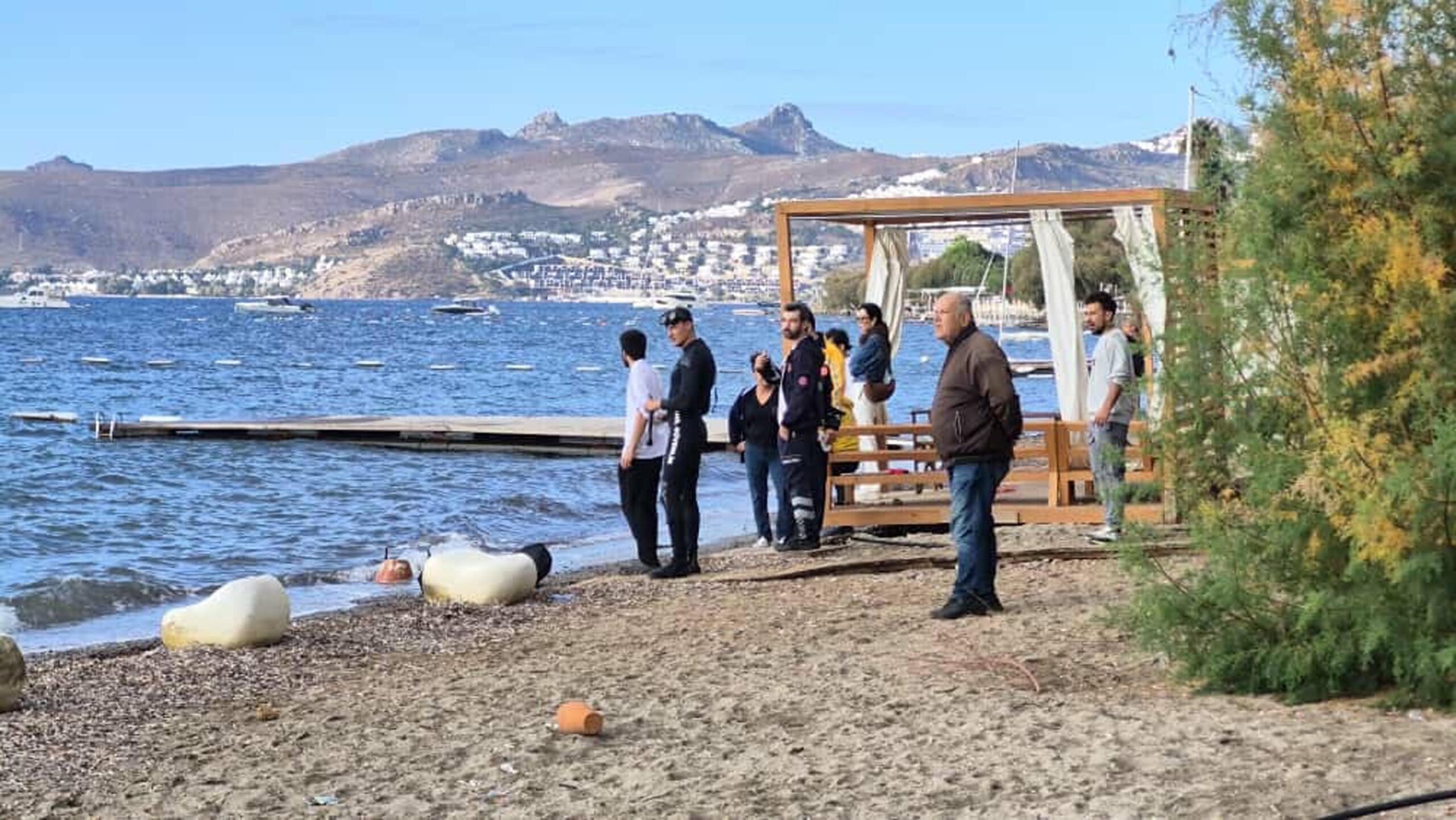 Fırat AKAY/BODRUM, (Muğla), (DHA)- MUĞLA'nın Bodrum ilçesi açıklarında kaçak göçmenleri