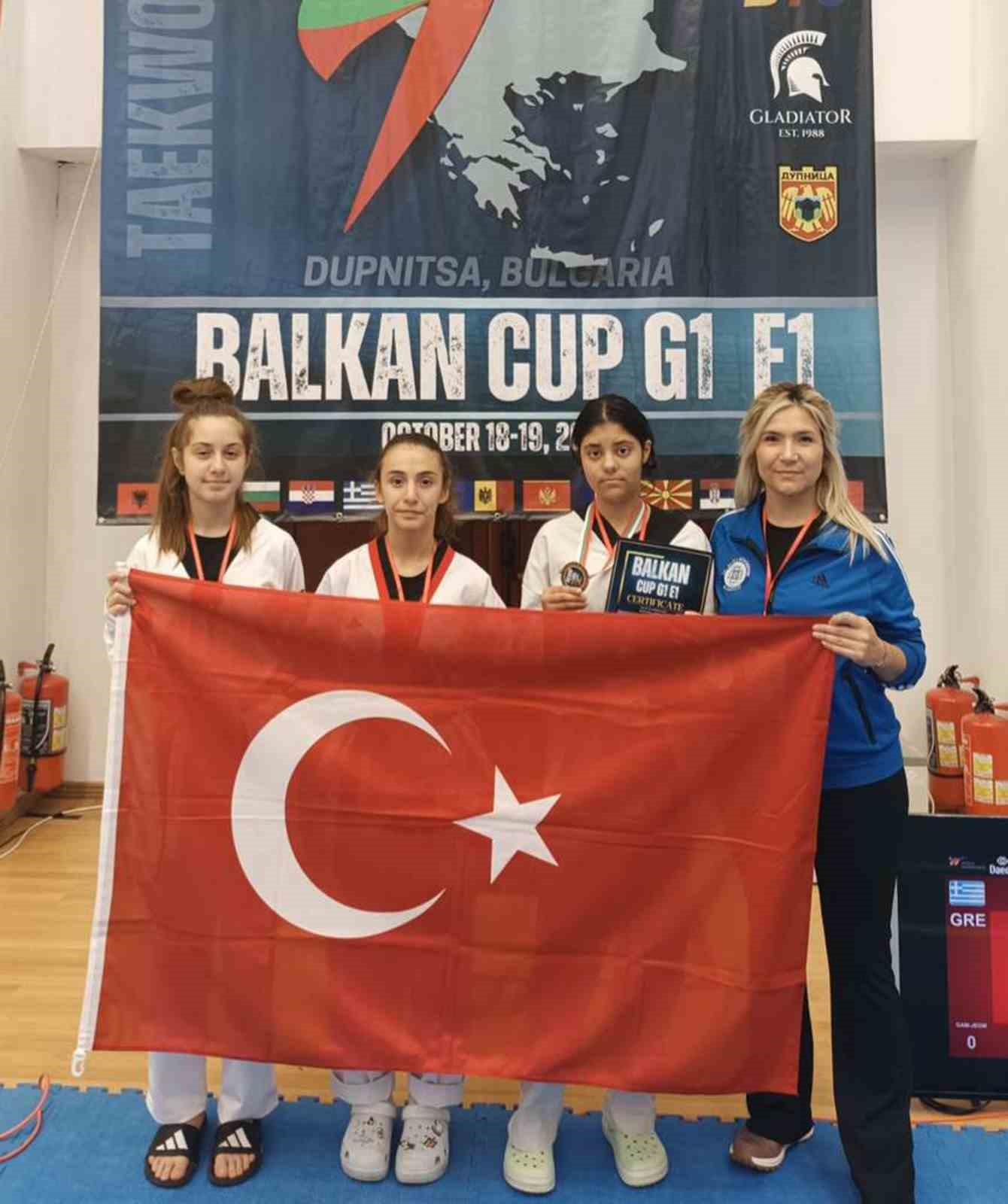 Bulgaristan’dan Muğla’ya balkan madalyası Muğla Büyükşehir Belediyesi Spor Kulübü, uluslararası başarılarına bir yenisini daha